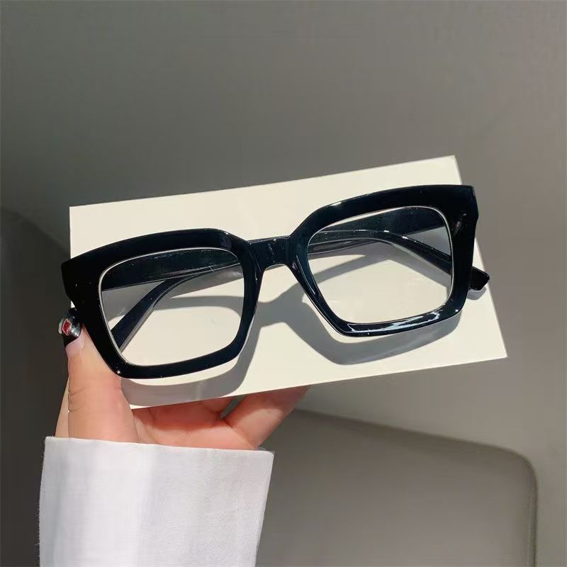 ファッションブルーライトカットメガネ ブラックフレーム ヴィ - Gaming Glasses Blue のレビューと価格