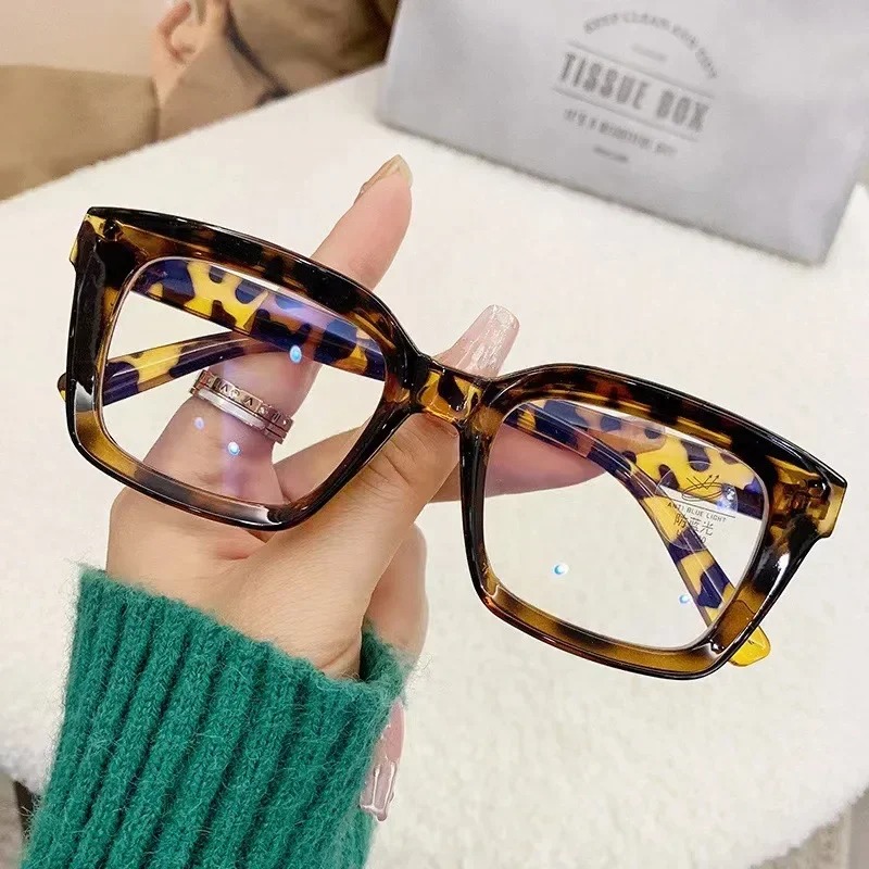 ファッションブルーライトカットメガネ ブラックフレーム ヴィ - Gaming Glasses Blue のレビューと価格